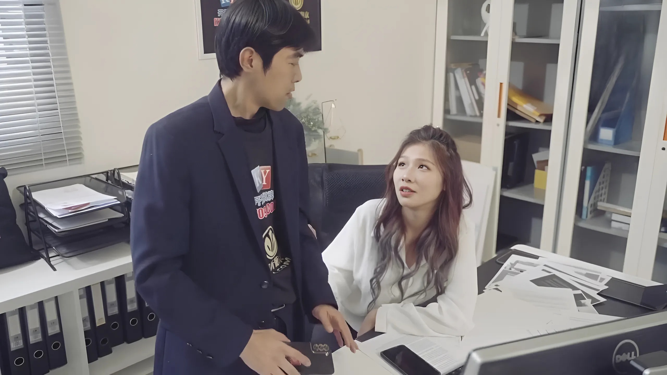 XSJKY-052 Overtime sa isang slutty secretary....