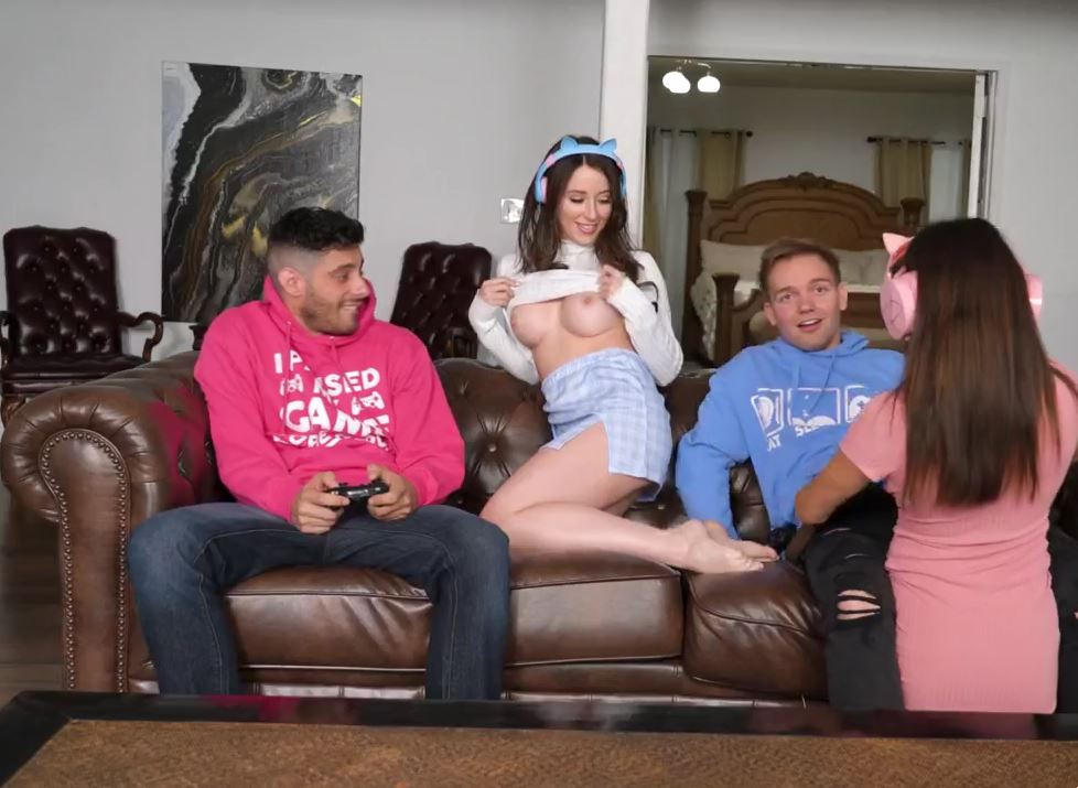 4 hermanos y hermanas de 1 familia se follan ruidosamente