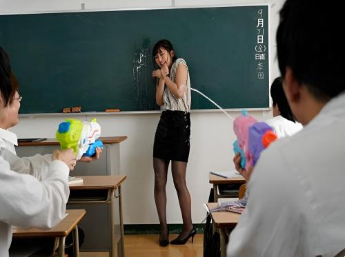 Cô giáo thực tập mới của lớp tôi